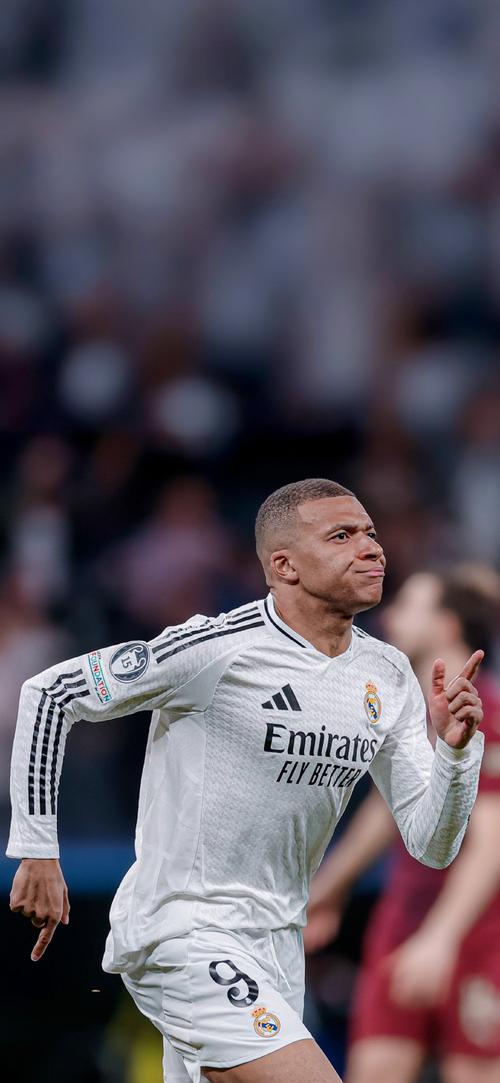 狂轰33+10+10，新星爆发创纪录，他能否拯救球队和主帅？