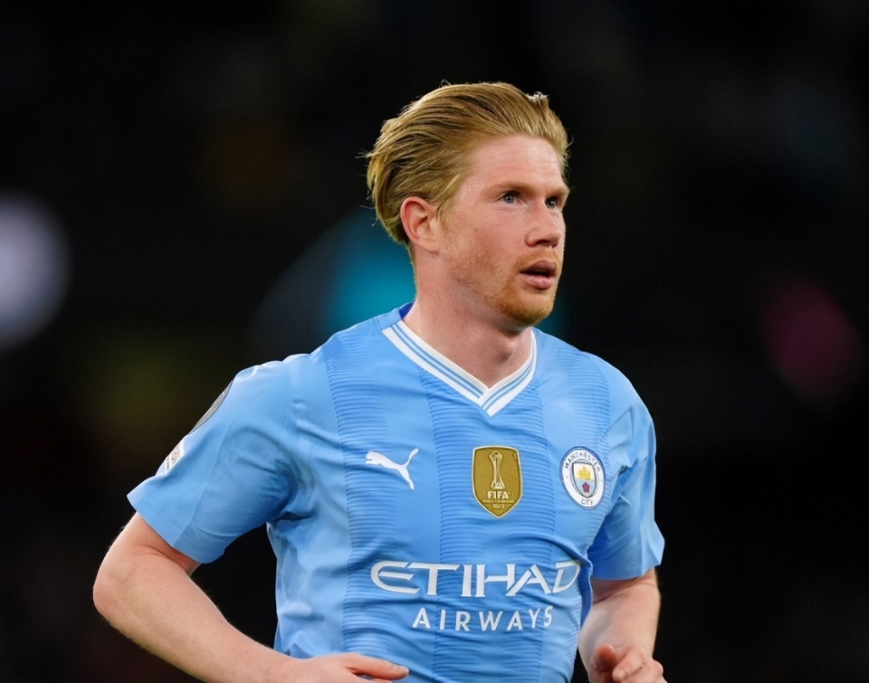 意甲登顶！让2追3 米兰3-2客胜都灵反超两强 普利西奇替补双响