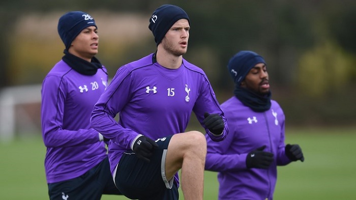 海廷加：奥斯梅恩和伊布、德罗巴一样强大，始终是一个威胁