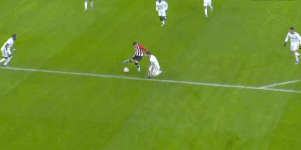 珀斯光荣vs西悉尼流浪者首发：巴巴洛塞斯领衔！塔加特、库尔在列